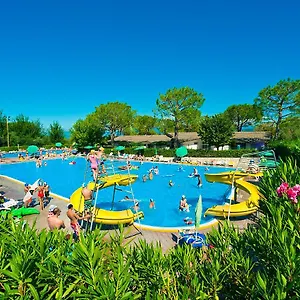 Happy Camp Mobile Homes In Cisano San Vito Campeggio Bardolino